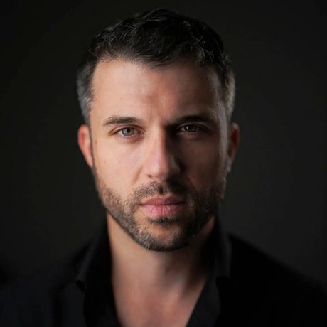 David Bond_ hot actress picture