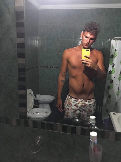 nahue fernandez model free pics