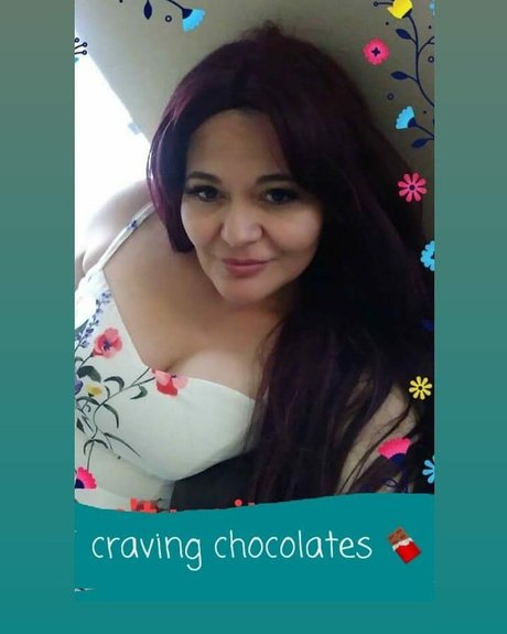 OHMONA star beautiful photos