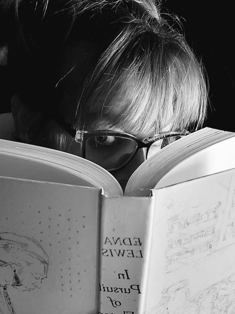 BethanyFeets model pornographic photos