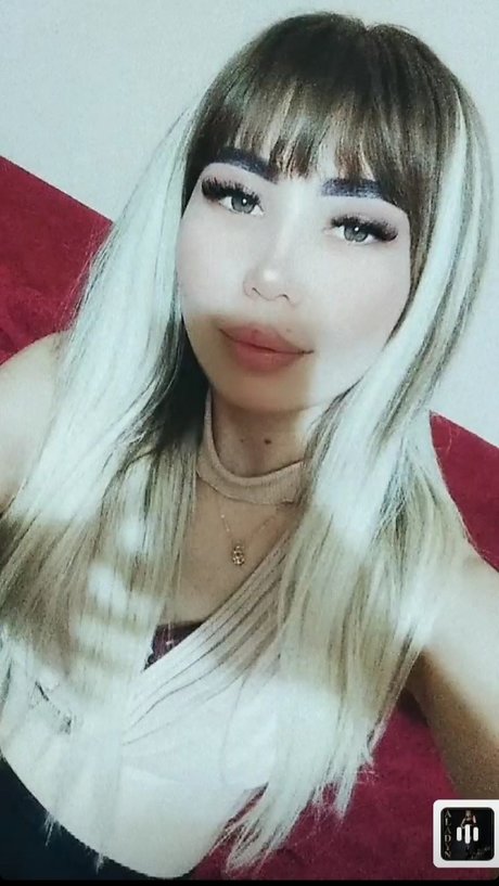 Nil pornstar high quality picture