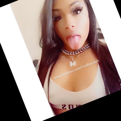 Your Favorite Mermaid_ pretty model photos