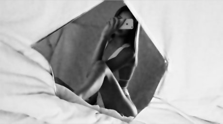 Dexi top actress pic