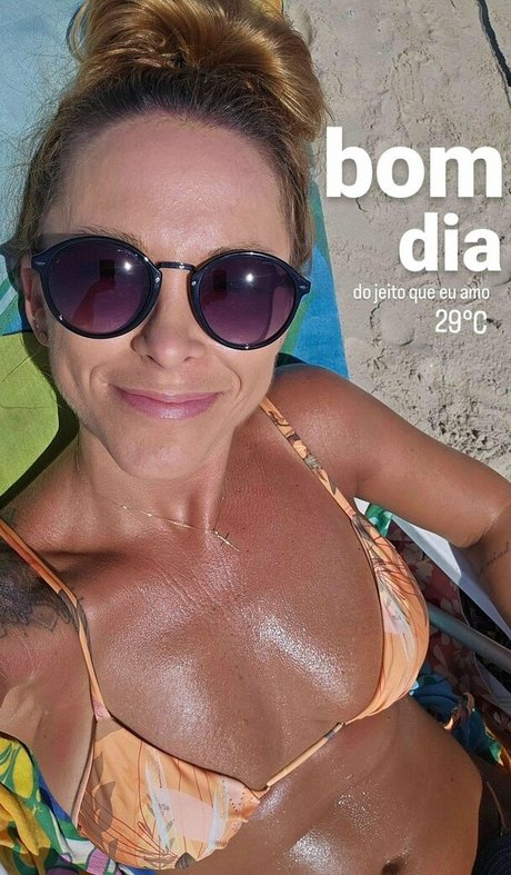 Taynah Espinoza star erotic img