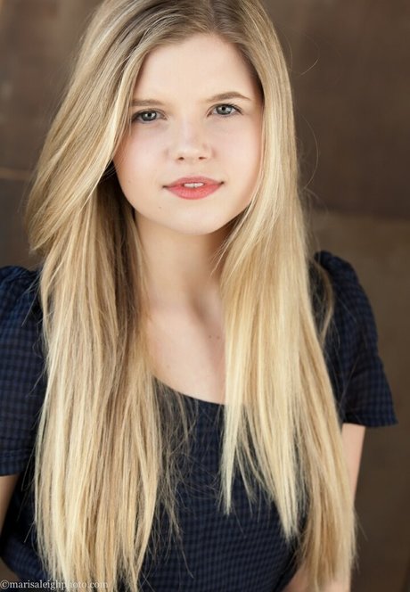 Ana Mulvoy Ten xxx actress pic