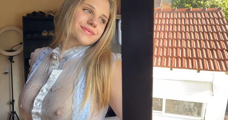 Zoe Ortiz star hot pics