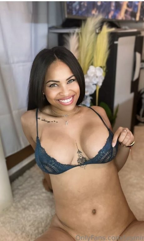 Jasminee b top star photos