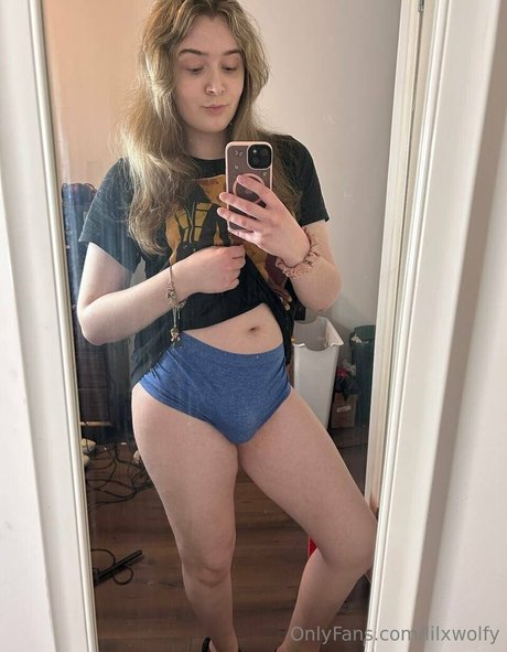 lilxwolfy star erotic img