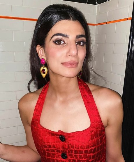 Claudia Doumit pornstar nice pic