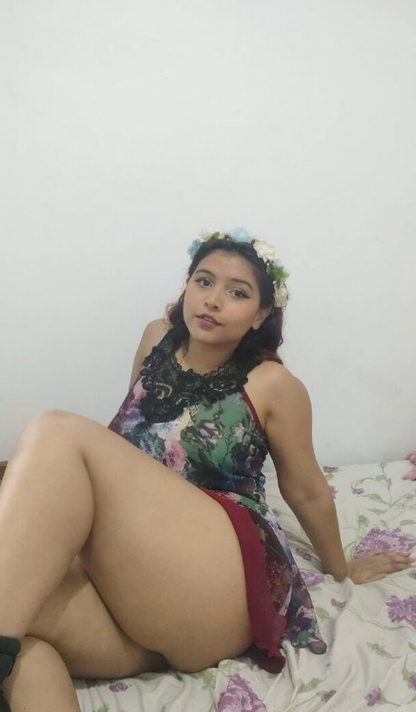 Largabs model erotic pic