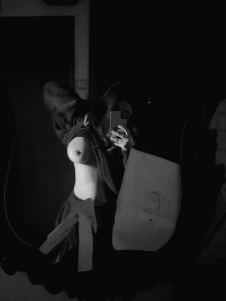 blonde shemale onlyfans free xxx pics