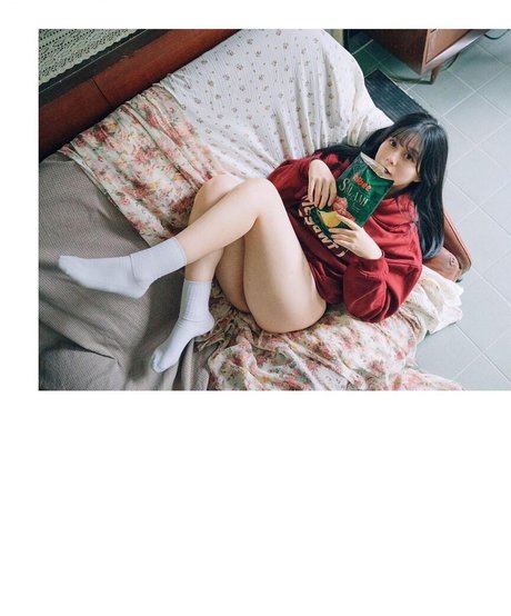 _jun 1020_ pornstar nudes picture