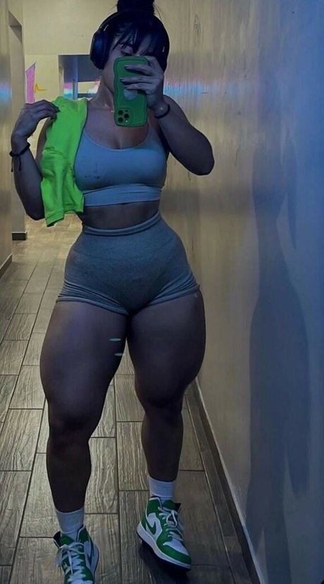 Linnnna Linnnna star nude img