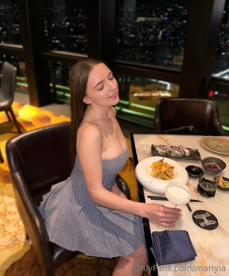 mariyia hot actress pictures