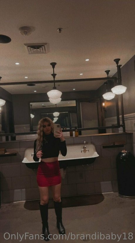 brandibaby18 art star picture