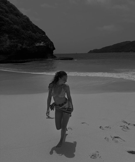 Antonia Chiara beautiful model photos