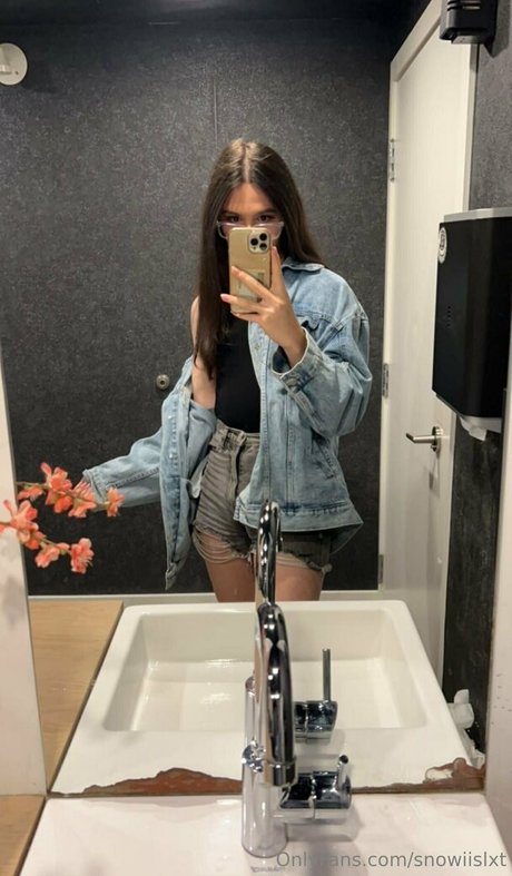 popular onlyfans erotic img