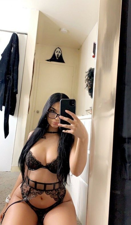 Leslie Emma pornstar nudes archive