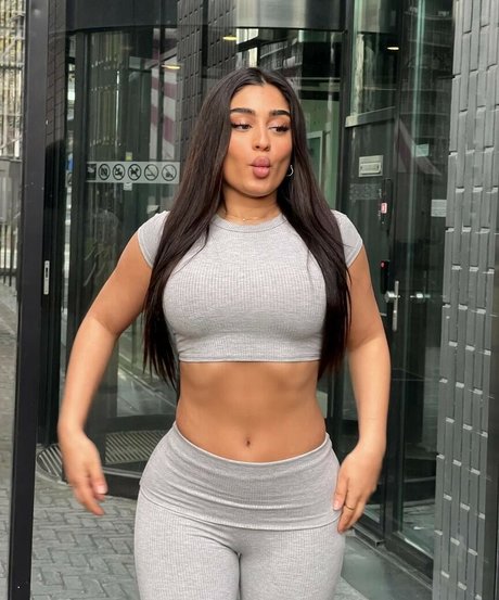 parmidashahh star xxx archive