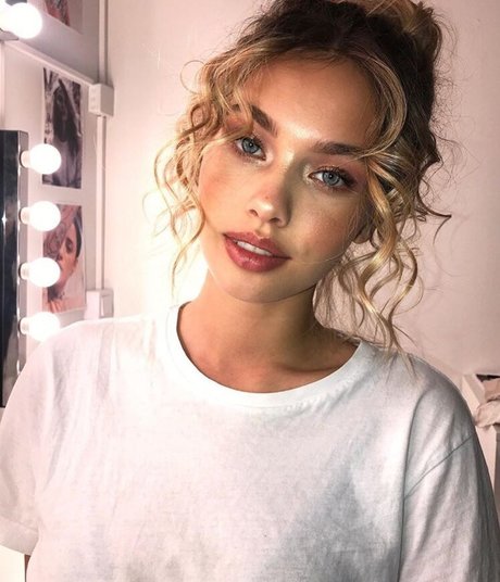 Hanna Edwinson pornstar high quality gallery