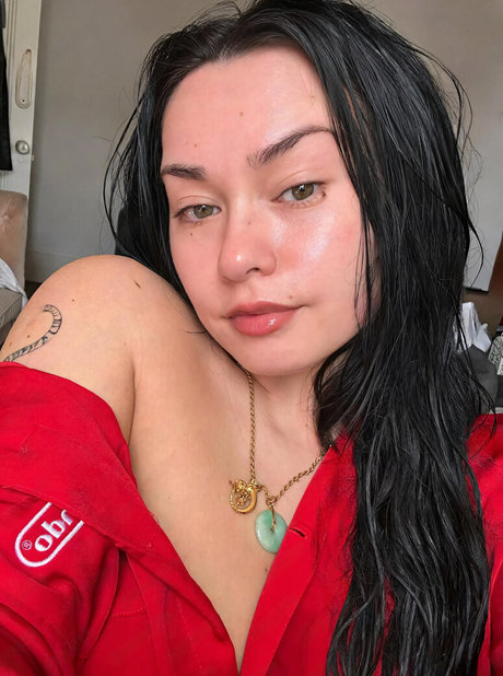 Amy Roseling erotic model pics