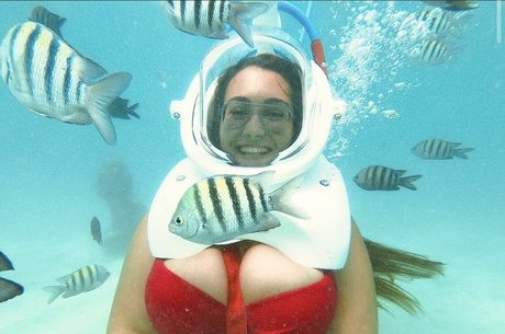 sexy mom onlyfans art nude pic