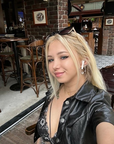 Linasuozgen sex actress pics