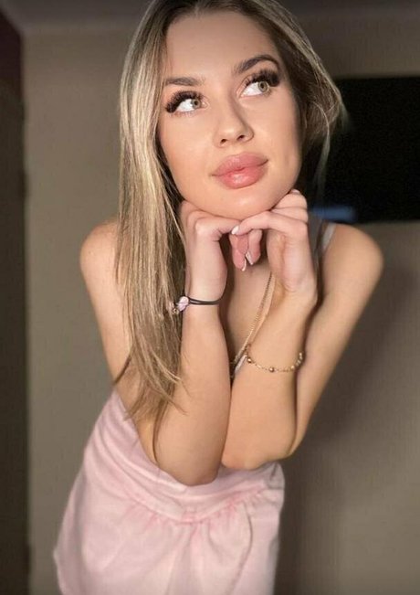 hanabi tyan sex model gallery