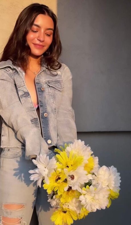 Nikkesha Rangwala pornstar nude picture