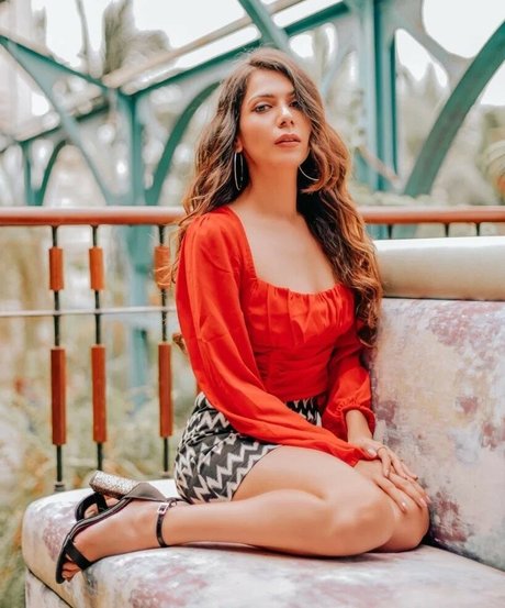 Palak Purswani sex actress galleries