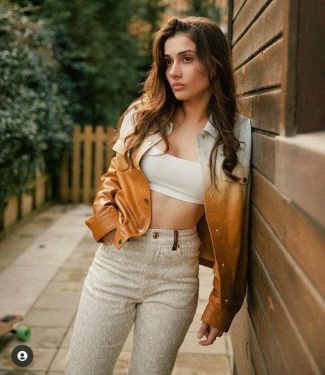 Sevda Erginc sexy actress image