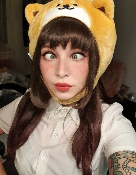 Linameowmeow naked star img