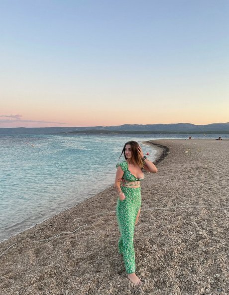 littlemolly v porn star img