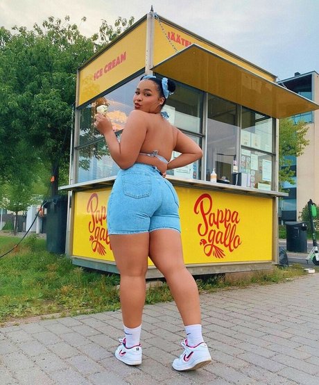 amielatisha model beautiful gallery