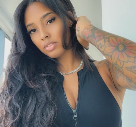 Sasha Chevolleau star nice img