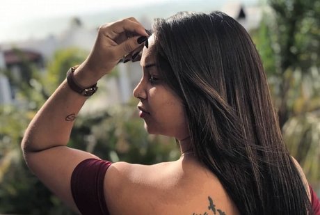 Magan Jade model adult pic