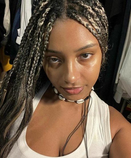 Plantbae adult actress photo