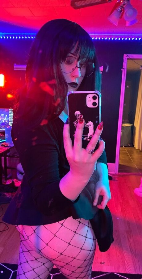 WhisperingPizza ASMR naked pornstar image