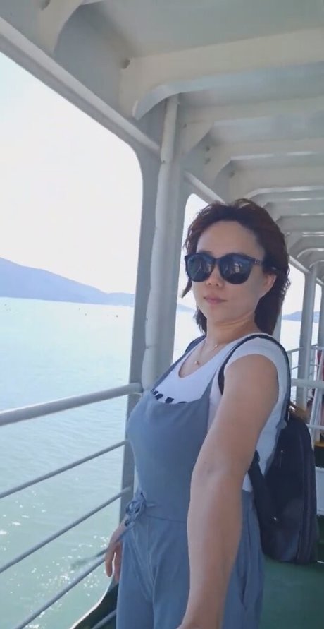 one onlyfans beautiful porn pic