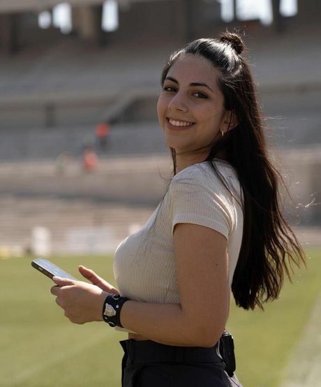 Valentina Kavata model hot image