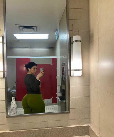 Zainaabb ab pretty pornstar photos