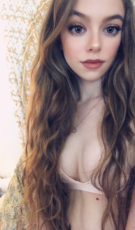 Rose Castella beautiful star pic