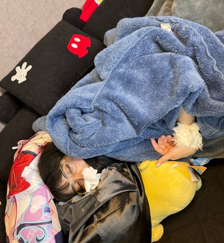 Rainhoe pornstar adult photo