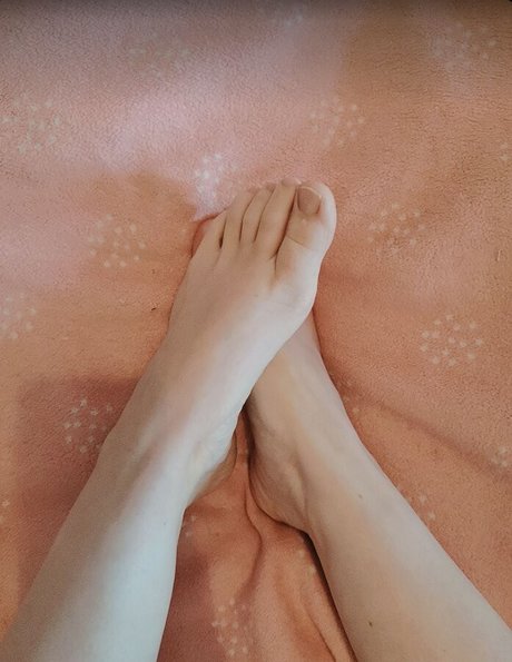 _riliane nudes actress pictures