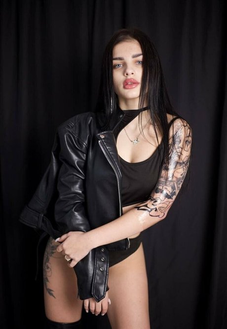 inspirekaya sexy actress pics