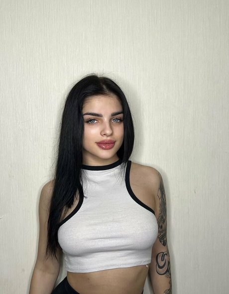 inspirekaya best model picture