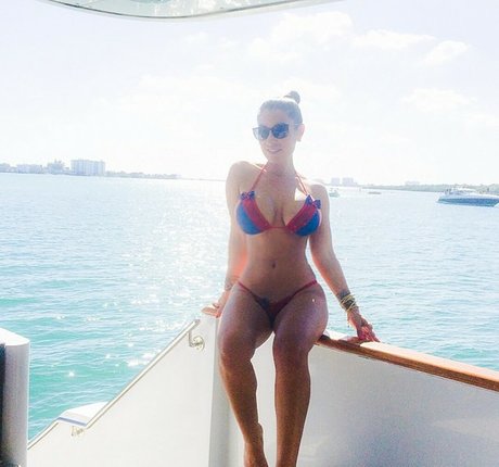 Jessica Canizales naked actress pictures