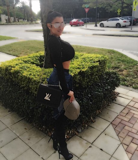 Jessica Canizales xxx pornstar img