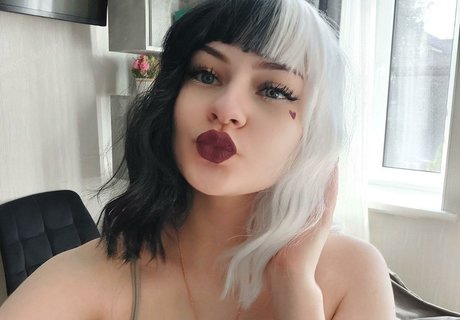Rada 03 xxx pornstar img