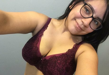 pineapplepae nudes actress picture